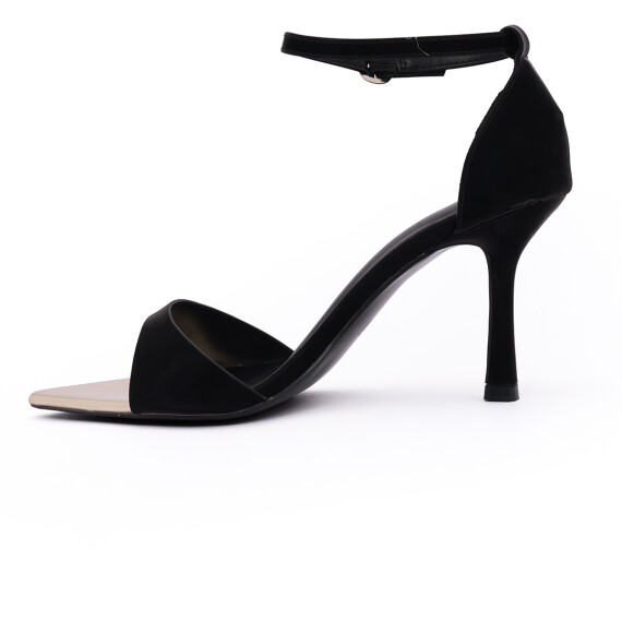 https://lattakia.kyveli.me/products/k3s25fw22054