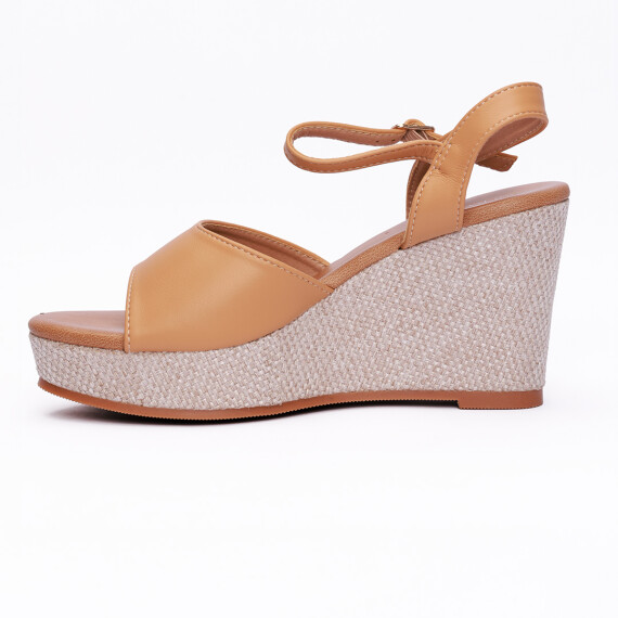 https://lattakia.kyveli.me/products/k8s25fw22054